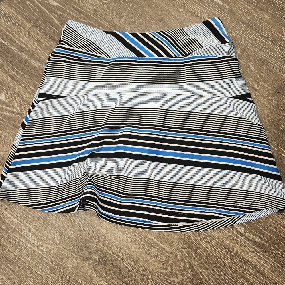 Tail Mari Skort in Vivid Blue Black and White Stripe Size Small NWOT - Picture 6 of 12